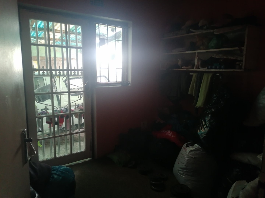 5 Bedroom Property for Sale in Delft South Western Cape